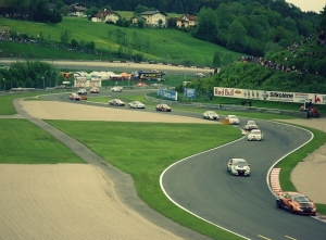 image of a wtcc race